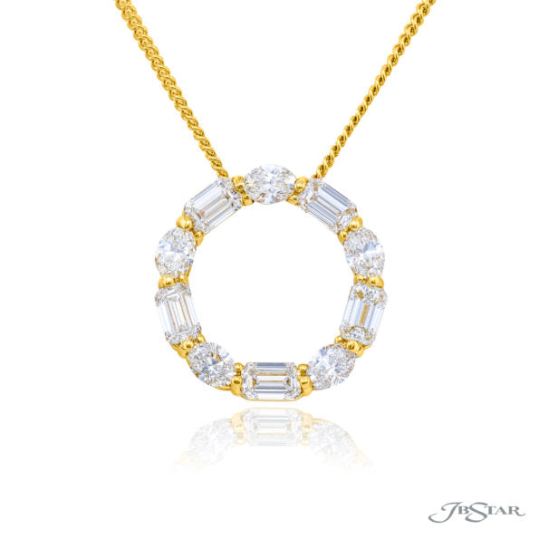 BEAUTIFUL CIRCLE PENDANT FEATURING 5 EMERALD-CUT AND 5 OVAL DIAMONDS IN A SHARED PRONG SETTING. HANDCRAFTED IN 18KY GOLD. 3.02CTW