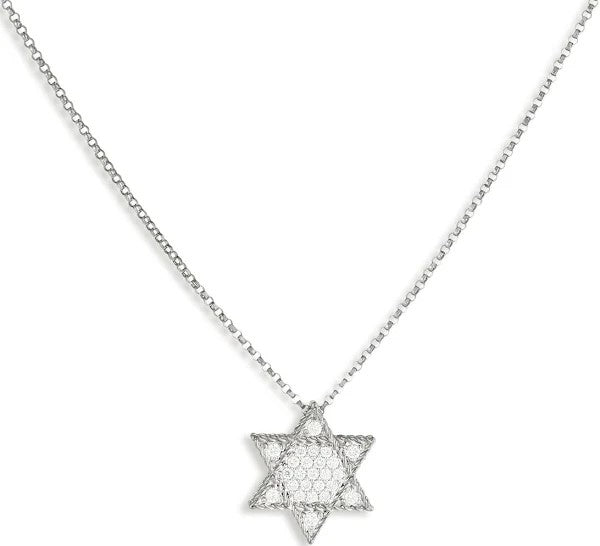 THE PRINCESS STAR OF DAVID PENDANT IS BEAUTIFULLY CRAFTED IN 18K WHITE GOLD WITH DIAMOND ACCENTS AND IS AN ELEGANT, CONTEMPORARY EXPRESSSION WITHIN THE ROBERTO COIN PRINCESS COLLECTION.