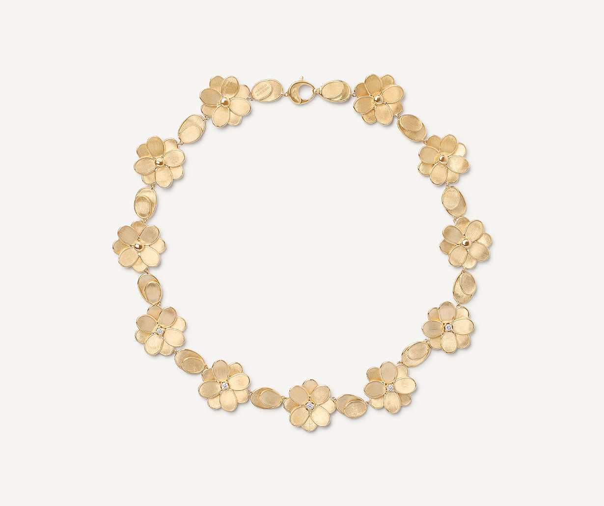 18K YELLOW GOLD DIAMOND FLOWER NECKLACE