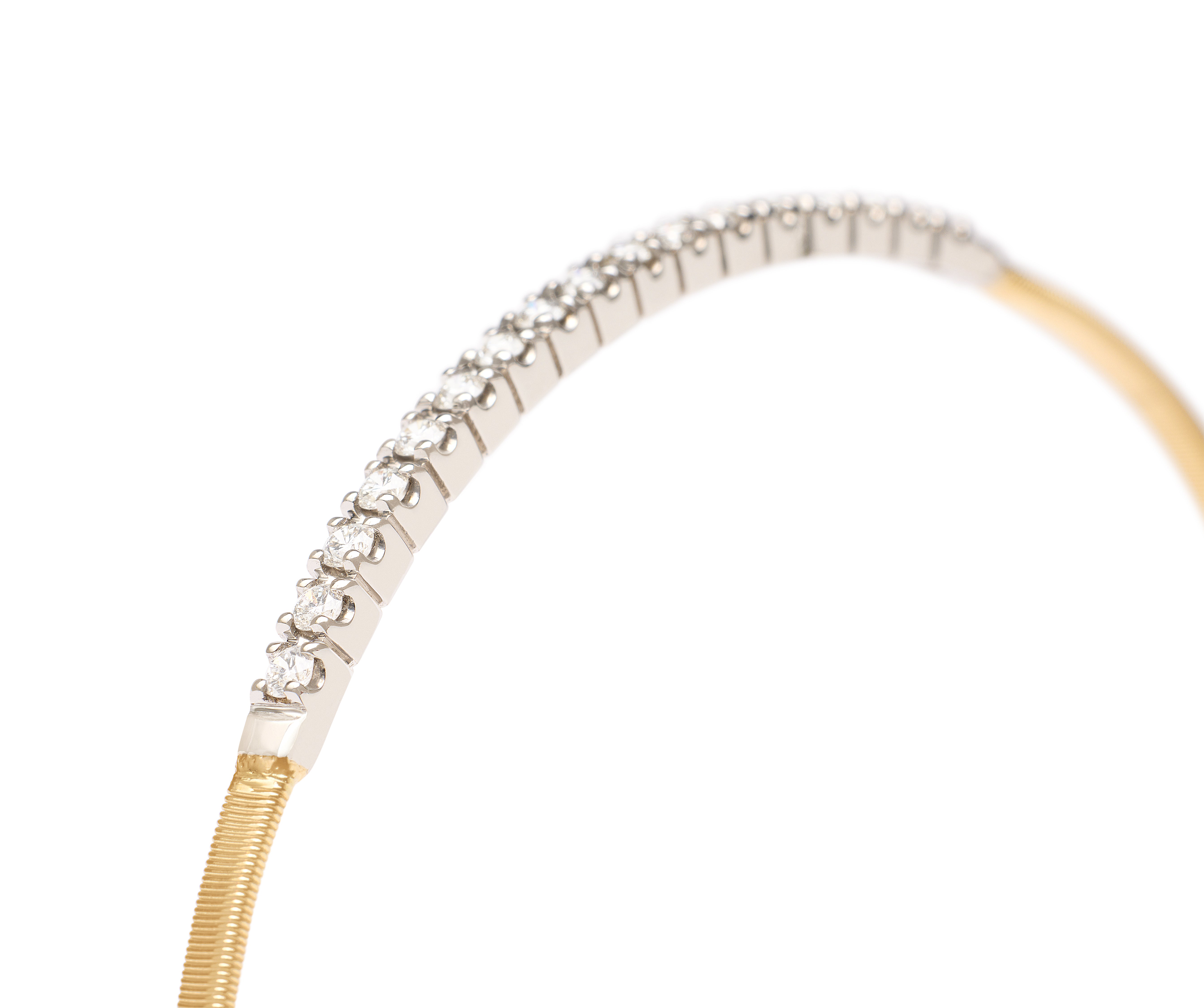 18K GOLD AND DIAMOND BANGLE FROM THE MASAI COLLECTION