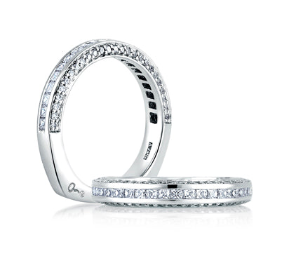 A.JAFFE METROPOLITAN PRINCESS CHANNEL BAND WITH DIAMOND ENCRUSTED PROFILE 0.81