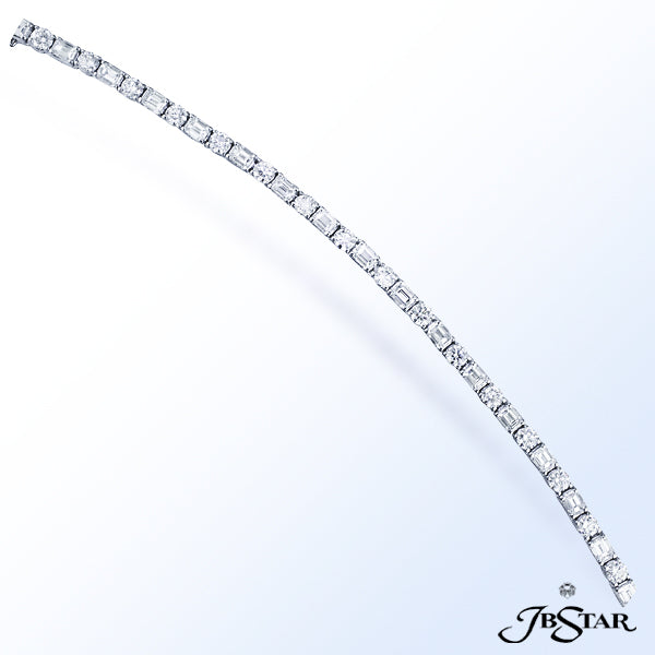 JB STAR PLATINUM DIAMOND BRACELET FEATURING 18 EMERALD-CUT DIAMONDS AND 18 ROUND DIAMONDS IN A STRAI