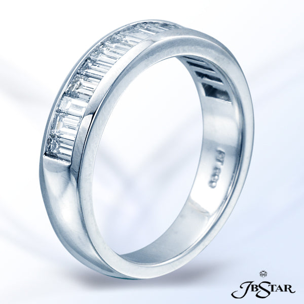 JB STAR PLATINUM DIAMOND BAND FEATURING 15 BAGUETTES SET IN CENTER CHANNEL.DIAMONDS: BAGUETTES 1.3