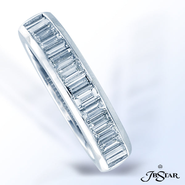 JB STAR PLATINUM DIAMOND BAND FEATURING 15 BAGUETTES SET IN CENTER CHANNEL.DIAMONDS: BAGUETTES 1.3