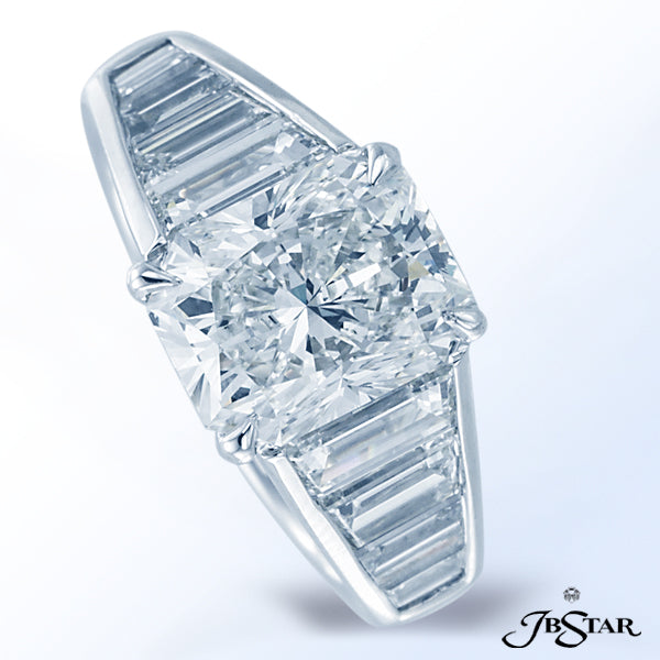 JB STAR PLATINUM DIAMOND RING FEATURING A STUNNING 3.01 CT RADIANT DIAMOND ENHANCED BY 8 TRAPEZOID D